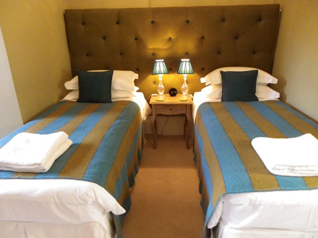 Swan Hill House Bed & Breakfast Colyford Phòng bức ảnh